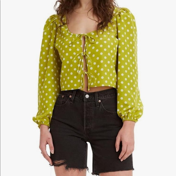 Levi’s Tie Front Shirt - Picture 4 of 11